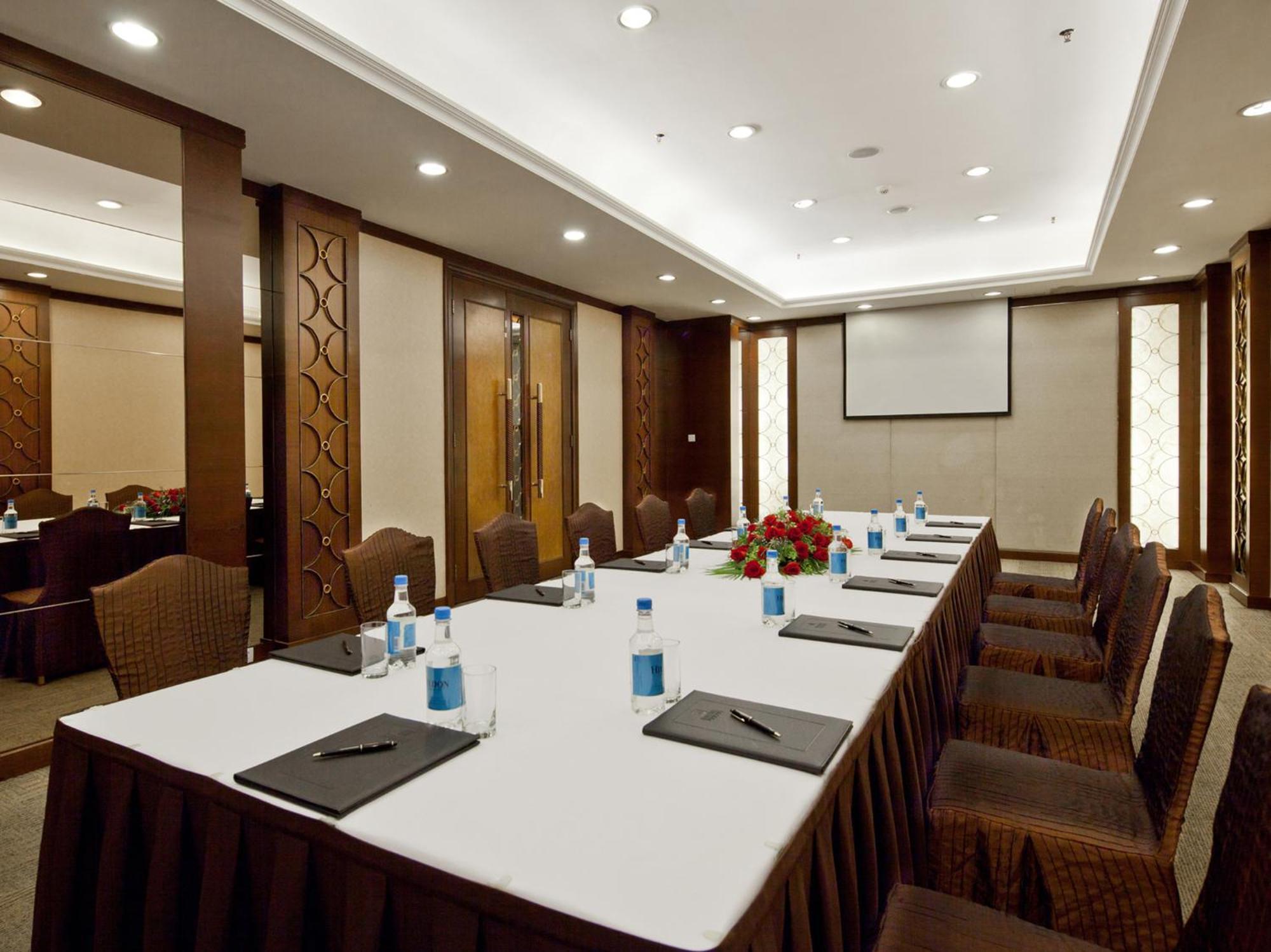 Rosedale Hotel & Suites Guangzhou - Free Shuttle Bus To Canton Fair Εξωτερικό φωτογραφία